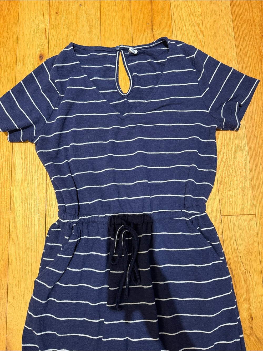 Old Navy Women’s Blue Striped Jumpsuit Size Medium - C1-337 - Picture 2 of 9